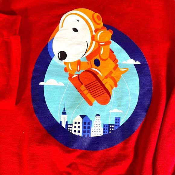 Peanuts Snoopy Astronaut Womens Red Crewneck Sweatshirt Size XS NWT - Picture 4 of 12